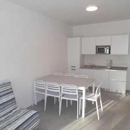 Flat For Five Guests In A Modern * Bibione