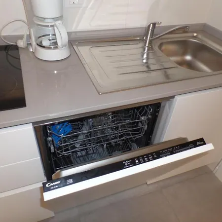 Apartment Flat For Five Guests In A Modern *