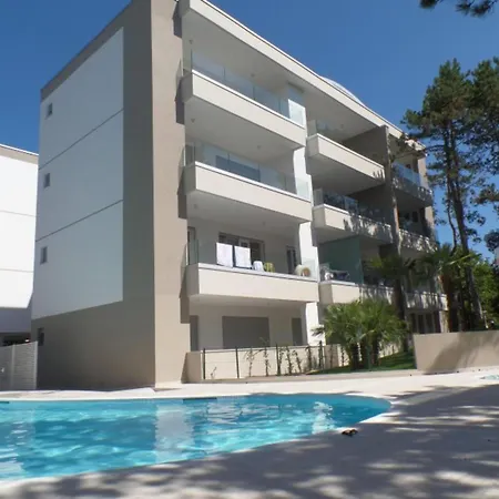 Flat For Five Guests In A Modern Apartment Bibione